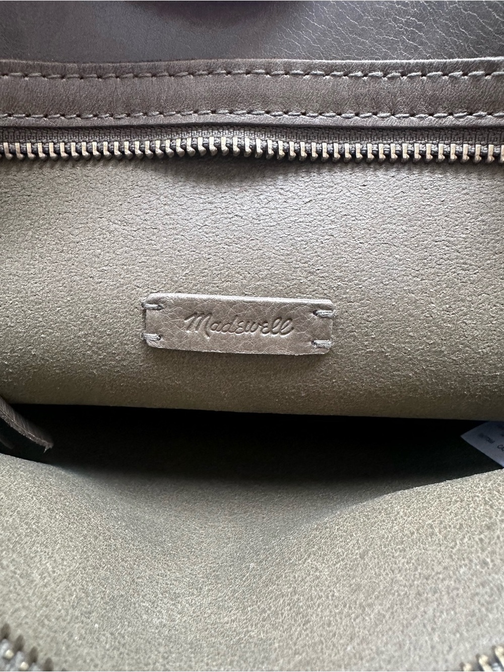 Madewell Classic Olive Leather Crossbody Bag with Removable Stripe Strap - Picture 10 of 12